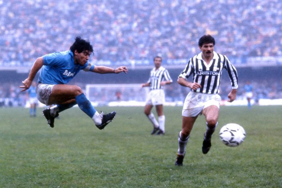 Diego Maradona of SSC Napoli in action during the Serie A match between SSC Napoli and Juventus, Italy.  (Photo by Alessandro Sabattini/Getty Images)