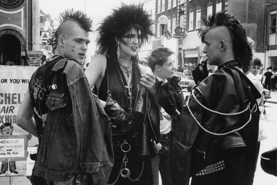 Traditional 60s punk culture followed the  “Swinging London” era. The 1970s saw the emergence of the punk rock movement.Most notably young performers like Siouxsie Sioux and groups like The Clash. The music inspired fashion as well, in particular designer Vivienne Westwood, whose punk designs for the Sex Pistols helped define the decade’s London style. 
