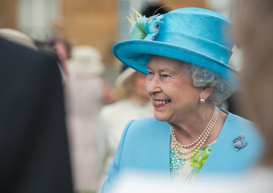 Her Majesty Queen Elizabeth II (CC BY-NC 2.0) by Defence Imagery
