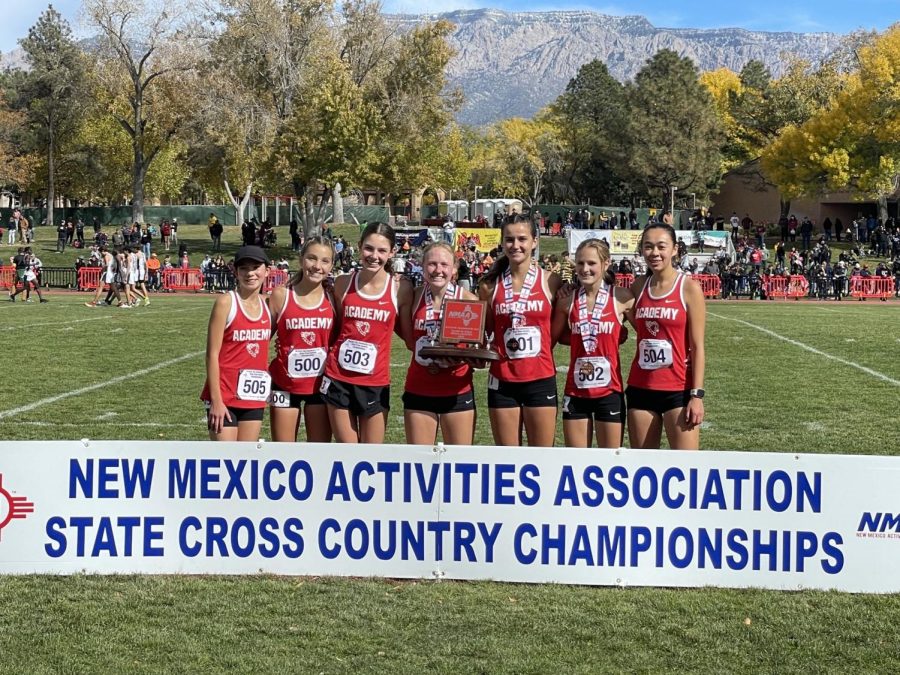 The girls Cross Country runners capped a strong season with a 2nd place finish at state. Trhe young team has great hopes and expectations for next season.