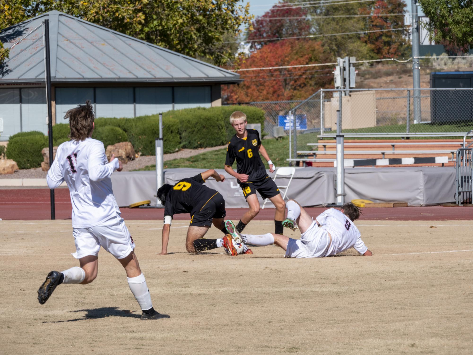 Charger Boys Varsity Soccer Win State Championship in Decisive Victory Over St. Pius