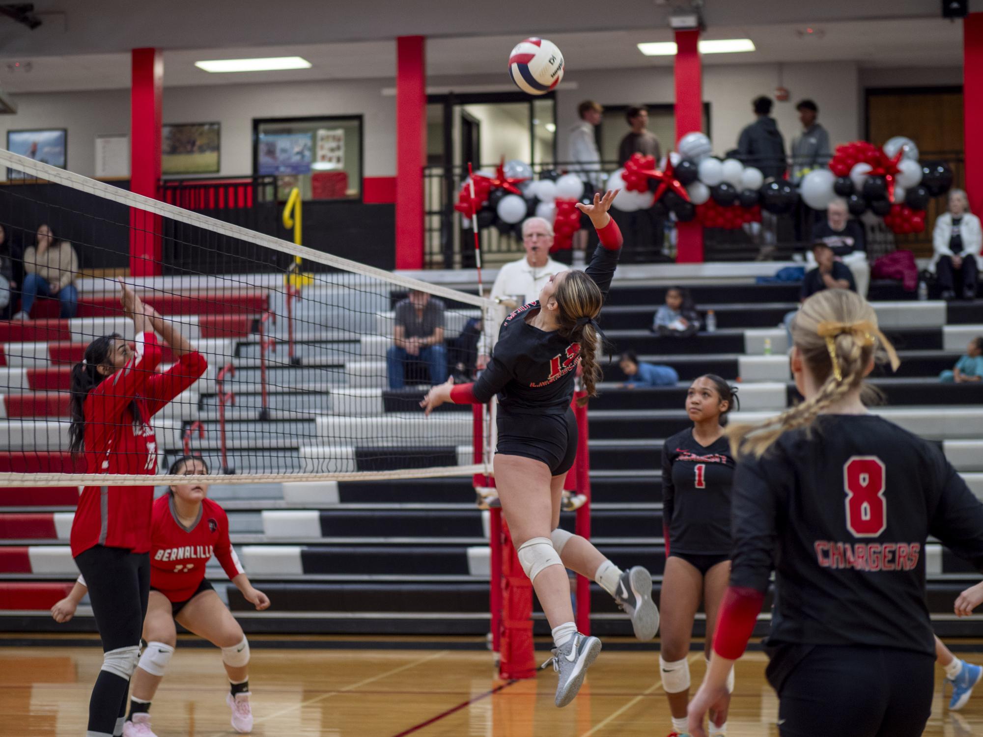 Girls Varsity Volleyball Wins Against Bernalillo in Closer to the Regular Season