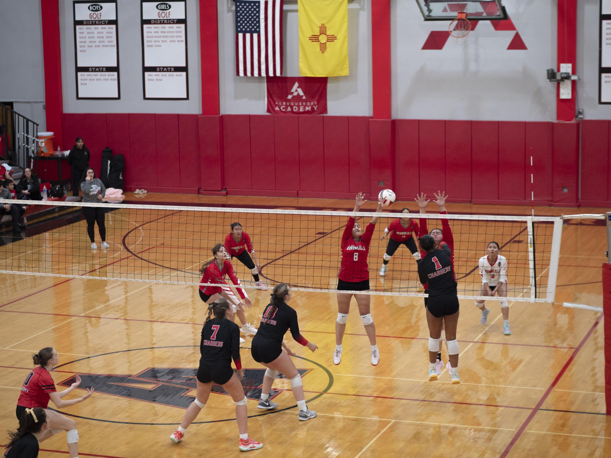 Girls Varsity Volleyball Wins Against Bernalillo in Closer to the Regular Season