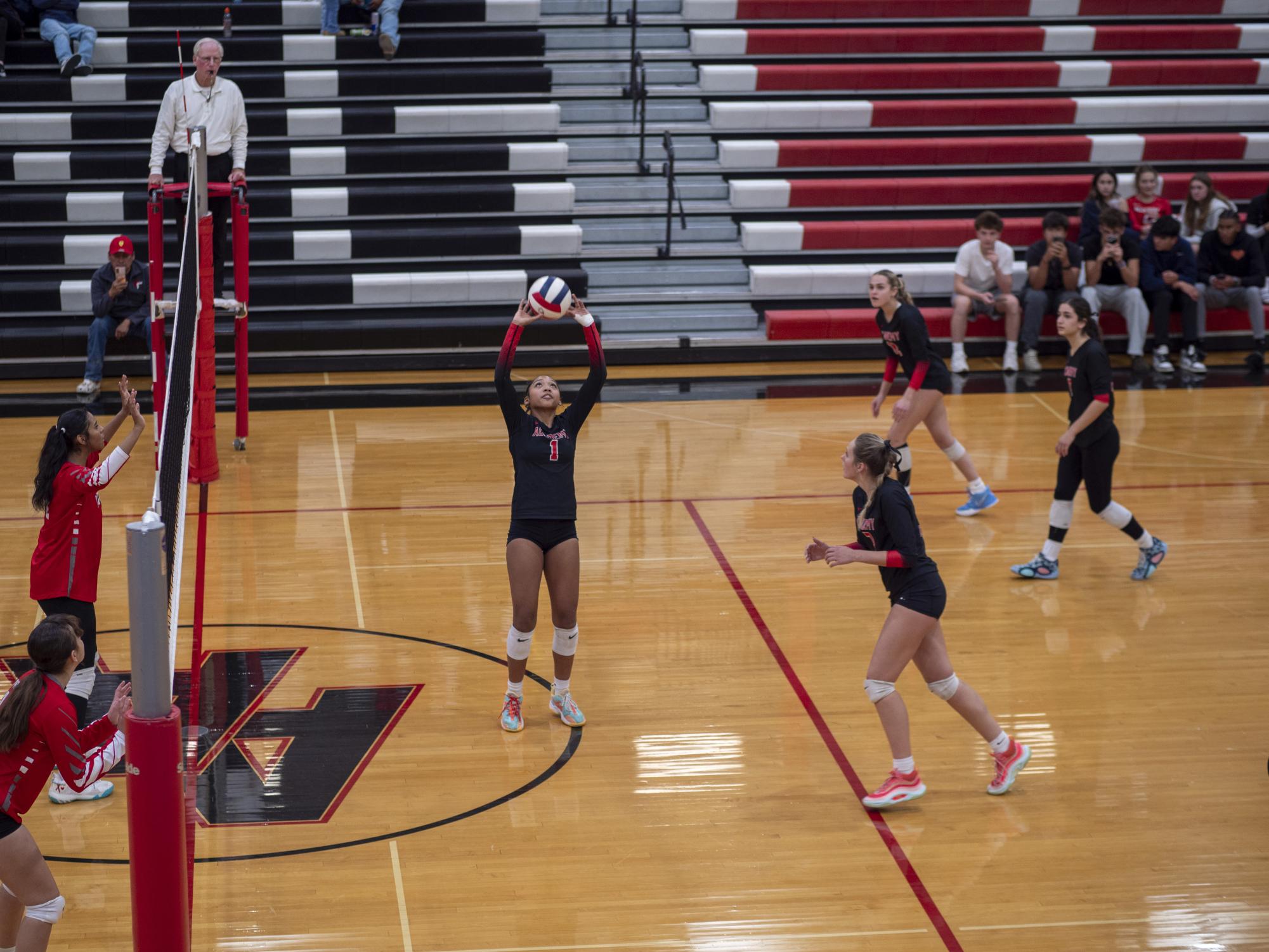 Girls Varsity Volleyball Wins Against Bernalillo in Closer to the Regular Season