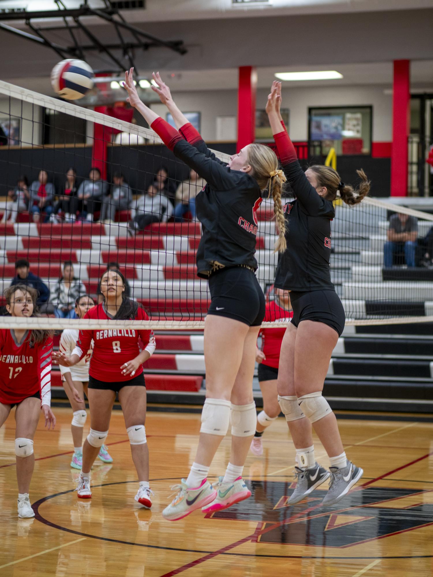 Girls Varsity Volleyball Wins Against Bernalillo in Closer to the Regular Season