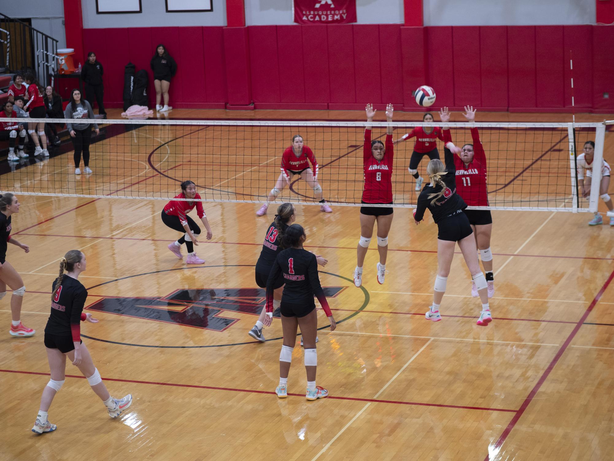 Girls Varsity Volleyball Wins Against Bernalillo in Closer to the Regular Season