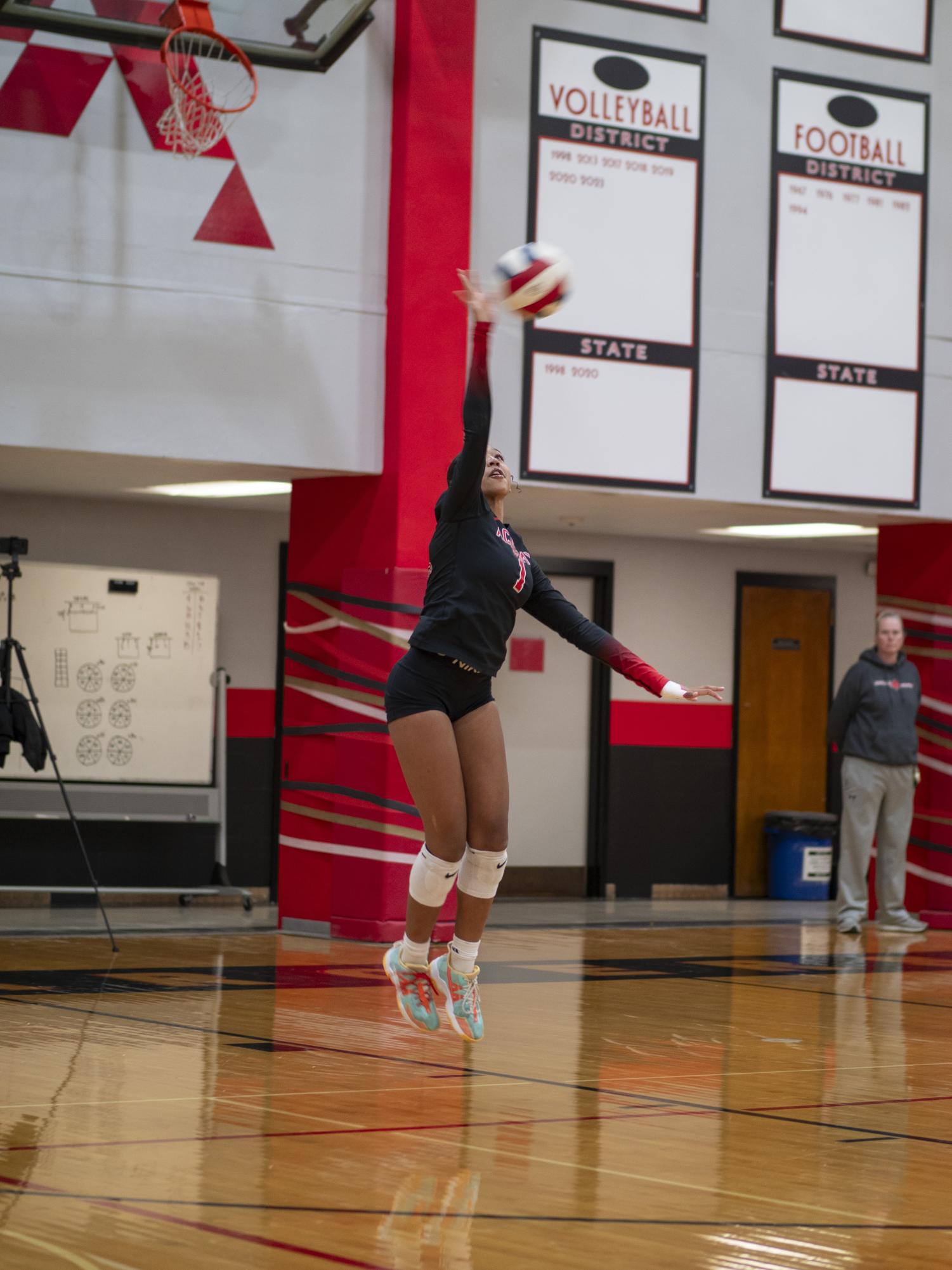 Girls Varsity Volleyball Wins Against Bernalillo in Closer to the Regular Season