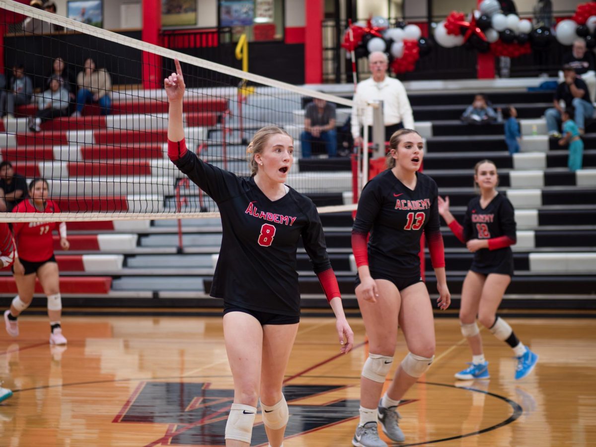 Girls Varsity Volleyball Wins Against Bernalillo in Closer to the Regular Season