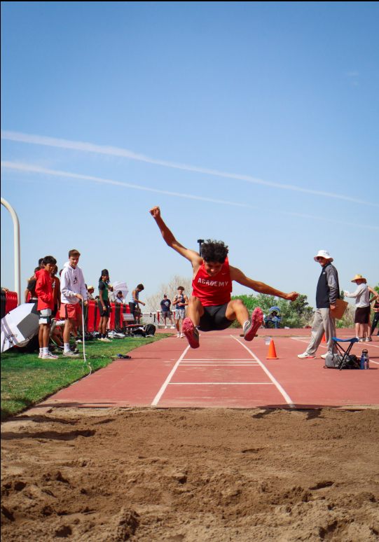 Chargers Compete in 2025 Harper Memorial Track and Field Meet