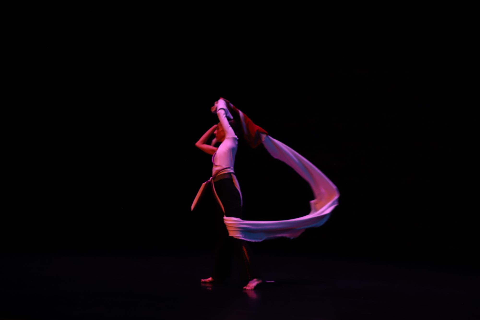 Ni Más Ni Menos: A Fusion of Music and Movement